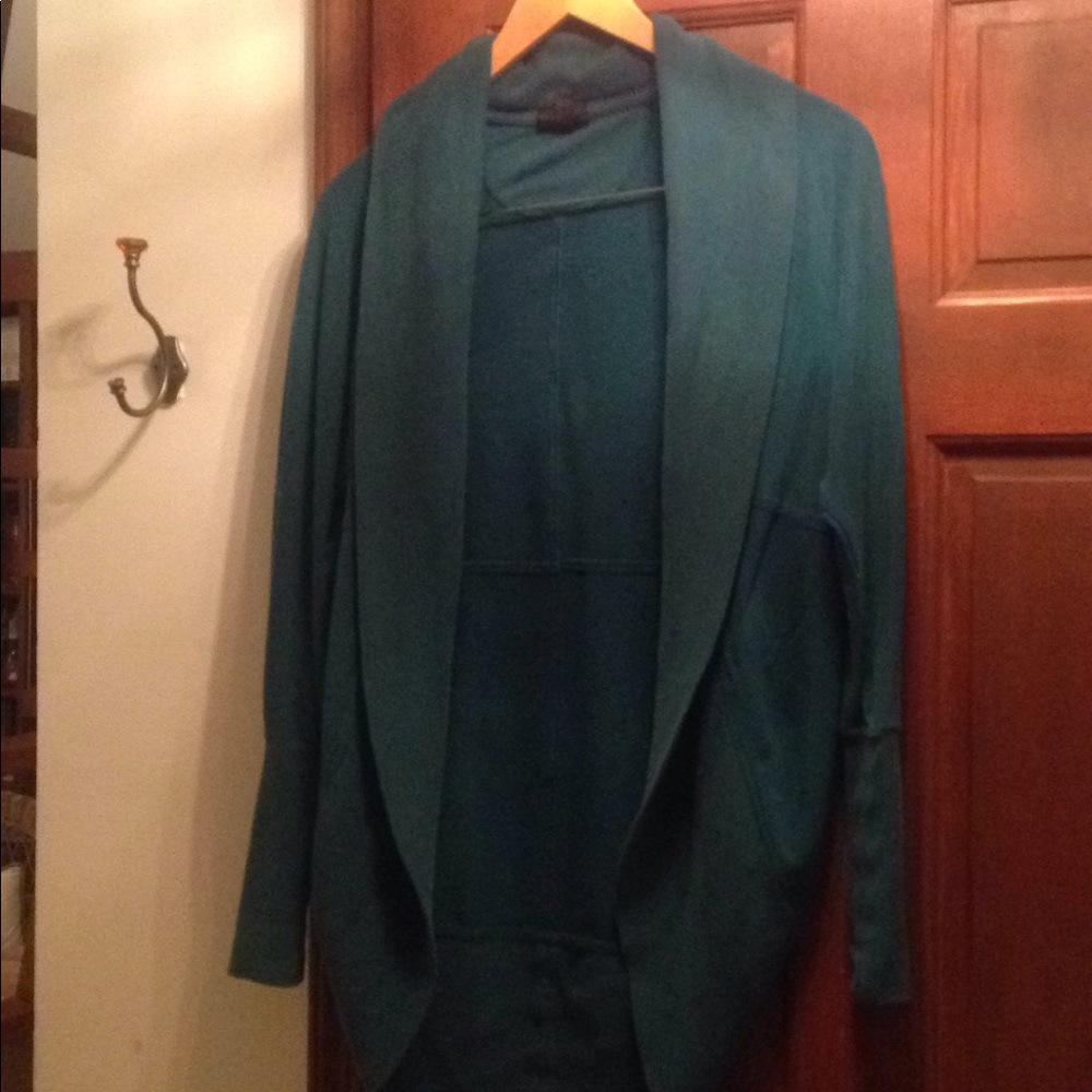 Target Mossimo sweatshirt shrug
